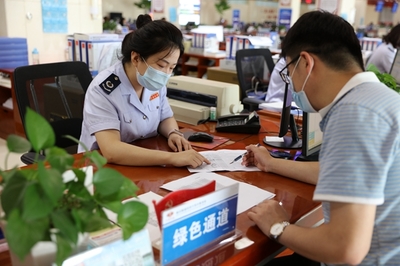 臨沂臨港稅務(wù) 出口退稅“三加”服務(wù)制度助推企業(yè)發(fā)展行穩(wěn)致遠(yuǎn)